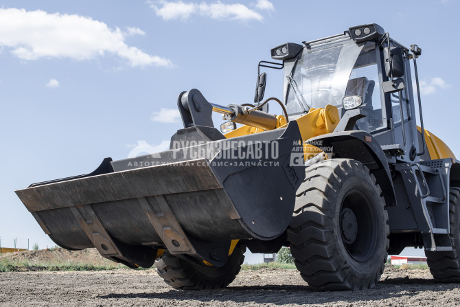 Купить Фронтальный погрузчик ДСТ-Урал L430 (колесный) в компании Русбизнесавто - изображение 11