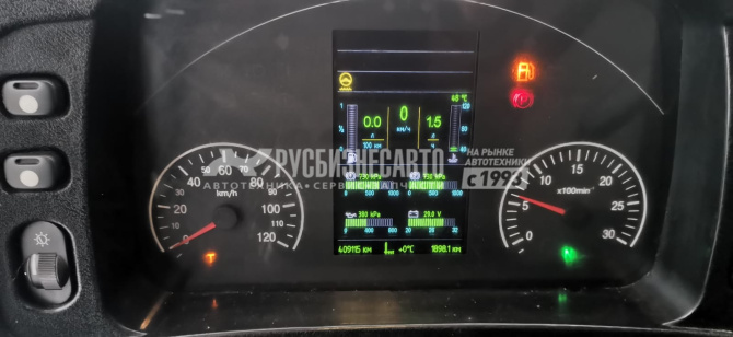 Купить Тягач 6х4 МАЗ-643028-520-012 б/у (2018 г., 409 115 км.) в компании Русбизнесавто - изображение 3