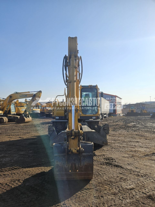 Купить Колесный экскаватор LGCE E7150F б/у (2023г; 1 965 м/ч)(0274) в компании Русбизнесавто - изображение 1