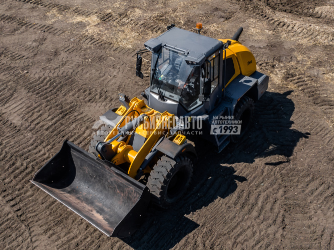 Купить Фронтальный погрузчик ДСТ-Урал L430 (колесный) в компании Русбизнесавто - изображение 2