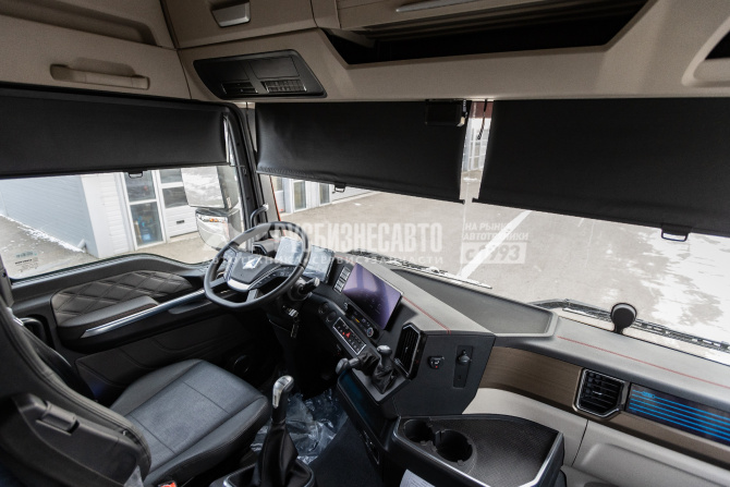 Купить Тягач SITRAK C7H MAX 6x4 ( ZZ4256V364HE ) / без АДР и КОМ / 540 лс / МКПП / рессора/мет.бамп в компании Русбизнесавто - изображение 2