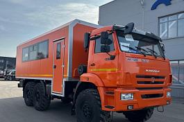 Вахтовый автобус 42261-211-48 на шасси КАМАЗ-43118 (28+2 мест)