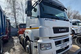 КАМАЗ 5490-DC (МКПП) седельный тягач б/у (2018 г., 152 491 км.) новая резина задняя ось
