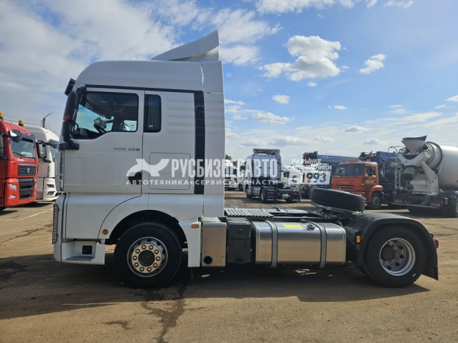 Купить Тягач SITRAK C7H 4x2 ( ZZ4186V391HE ) / без АДР и КОМ в компании Русбизнесавто - изображение 9