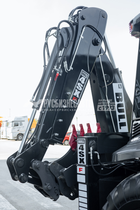 Купить Экскаватор-погрузчик BULL 4SX-F в компании Русбизнесавто - изображение 13