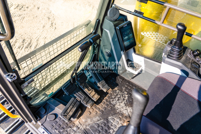 Купить Экскаватор гусеничный LGCE E6415H (Однопоточная гидролиния, Ковш 2,4м3) в компании Русбизнесавто - изображение 6