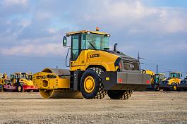 Каток грунтовый LGCE RS7140H (полный привод)