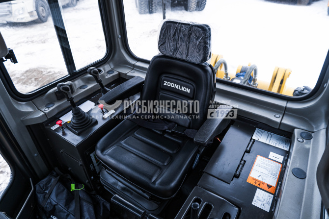 Купить Бульдозер гусеничный ZOOMLION ZD160-3 (кондиционер, гусеница 510мм, трёхзубый рыхлитель) в компании Русбизнесавто - изображение 8