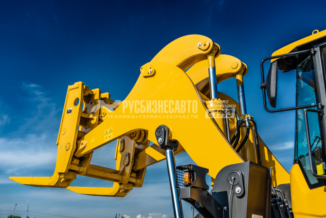 Купить Погрузчик фронтальный LGCE LFT30F в компании Русбизнесавто - изображение 1